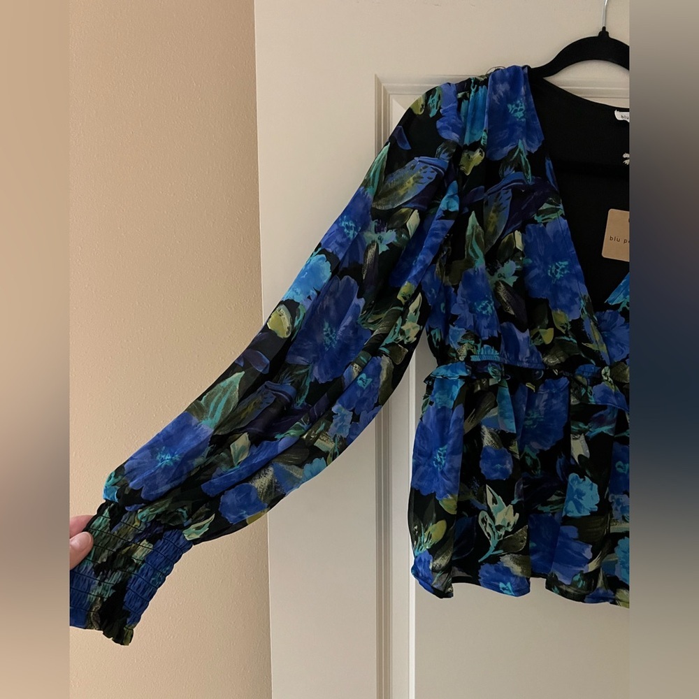 Blu Pepper Women's Top- size L - Picture 3 of 4